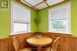 207 WARNICA ROAD | Barrie Ontario | Slide Image Ten