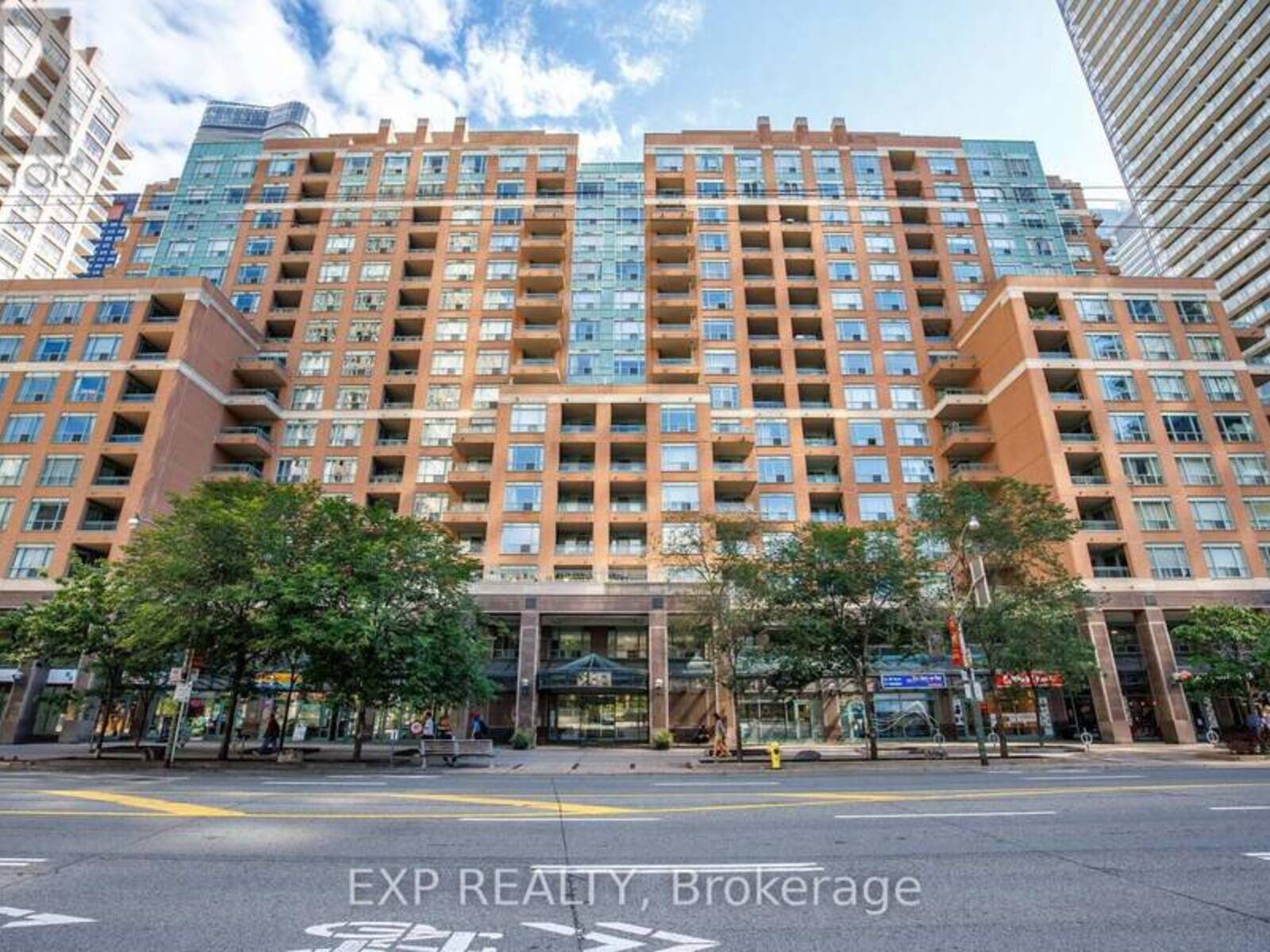 409 - 889 BAY STREET, Toronto, Ontario M5S 3K5