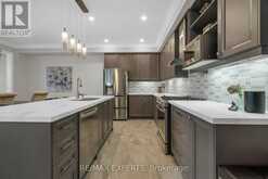 92 ROBB THOMPSON ROAD | East Gwillimbury Ontario | Slide Image Eleven