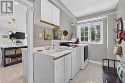 713 EXCELLER CIRCLE | Newmarket Ontario | Slide Image Sixteen