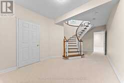 48 CARLYLE CRESCENT | Aurora Ontario | Slide Image Thirty-nine