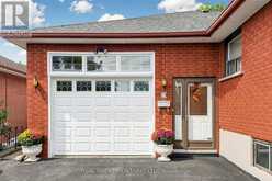 2 DORKING CRESCENT | Toronto Ontario | Slide Image Four
