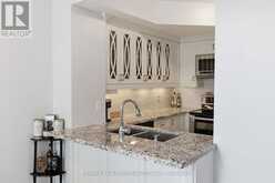711 - 3939 DUKE OF YORK BOULEVARD | Mississauga Ontario | Slide Image Twelve