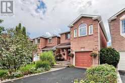 1380 HAZEL MCCLEARY DRIVE | Oakville Ontario | Slide Image Two