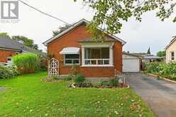 54 WOODWARD AVENUE | Brampton Ontario | Slide Image Three