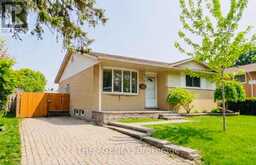 615 DOGWOOD LANE | Waterloo Ontario | Slide Image One