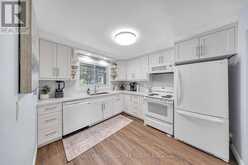 53 BANNER CRESCENT | Ajax Ontario | Slide Image Six