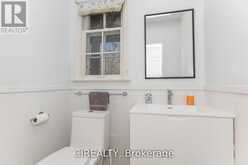 25 HOWARD AVENUE | Oakville Ontario | Slide Image Seventeen