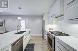 6 CARDIGAN ROAD | Toronto Ontario | Slide Image Nine
