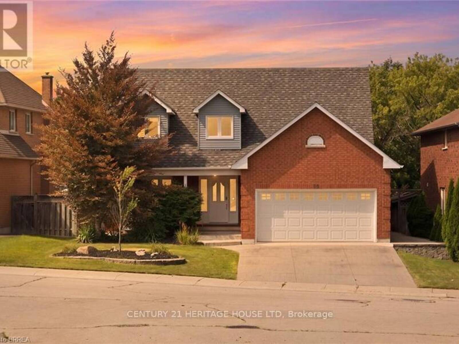 92 NATIONAL DRIVE, Hamilton, Ontario L8G 5B3