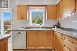 84 MEADOWBANK DRIVE | Hamilton Ontario | Slide Image Nineteen