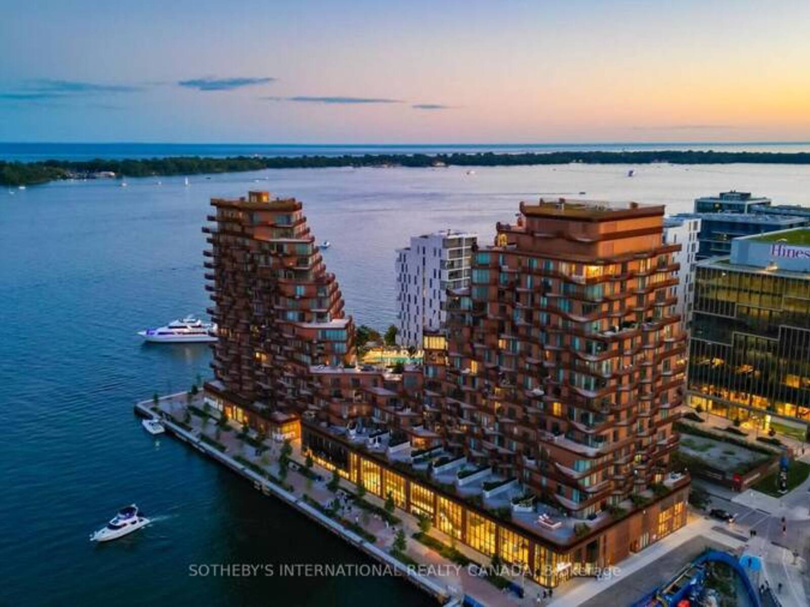 SPH1 - 155 MERCHANTS' WHARF, Toronto, Ontario M5A 0Y4