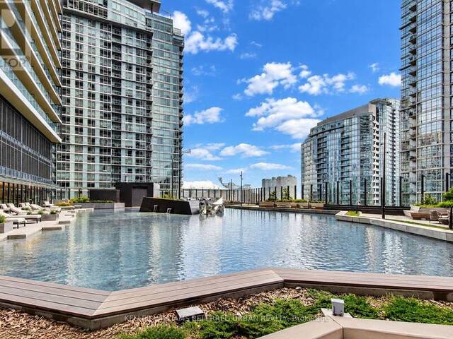530 - 3 CONCORD CITYPLACE WAY Toronto Ontario, M5V 0X4 - 3 Bedrooms Condo For Sale