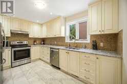 352 MAPLE LEAF DRIVE | Toronto Ontario | Slide Image Nine