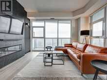 LPH3704 - 33 SHOREBREEZE DRIVE | Toronto Ontario | Slide Image Ten
