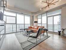 LPH3704 - 33 SHOREBREEZE DRIVE | Toronto Ontario | Slide Image Nine