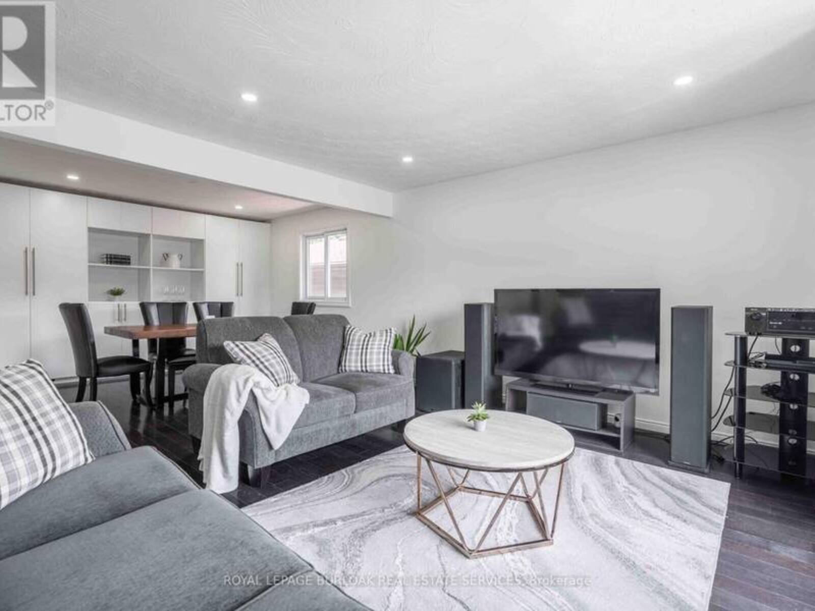 1262 UPPER GAGE AVENUE, Hamilton, Ontario L8W 1E4