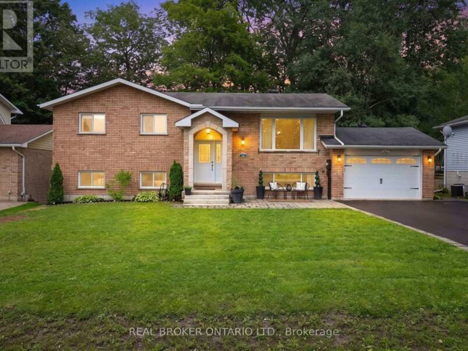 55 ELIZABETH STREET, Tay, Ontario L0K 2A0