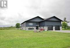 37 HILLSIDE DRIVE | Port Severn Ontario | Slide Image One