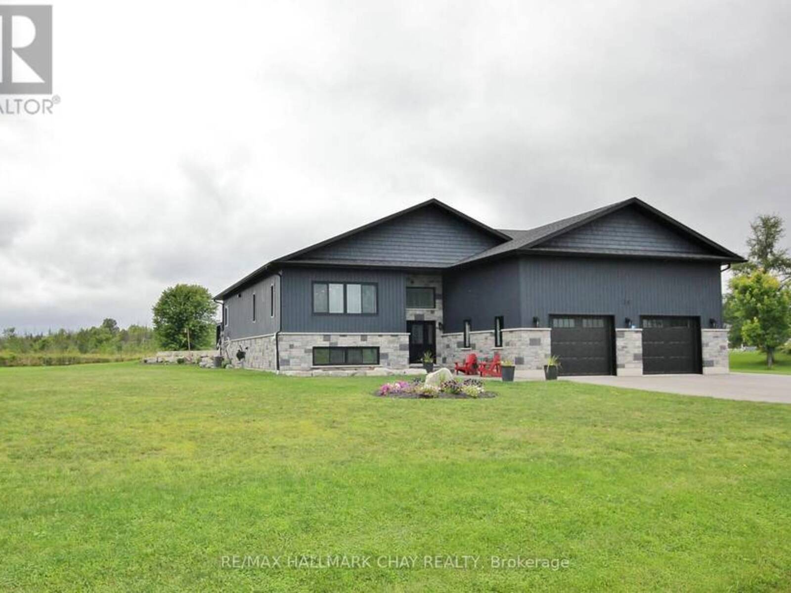 37 HILLSIDE DRIVE, Port Severn, Ontario L0K 1S0