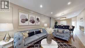 8655 WESTPORT DRIVE | Niagara Falls Ontario | Slide Image Seven