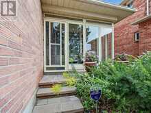 41 COE DRIVE | Ajax Ontario | Slide Image Four