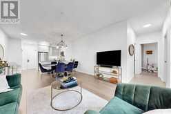 PH 10 - 55 ONEIDA CRESCENT | Richmond Hill Ontario | Slide Image Eight