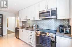 735 SRIGLEY STREET | Newmarket Ontario | Slide Image Eight