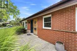 1244 DE QUINCY CRESCENT | Burlington Ontario | Slide Image Three