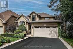 90 SURREY DRIVE | Hamilton Ontario | Slide Image Two
