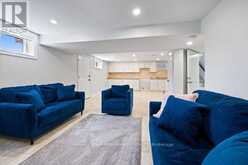 19 HAMER BOULEVARD | Toronto Ontario | Slide Image Thirty