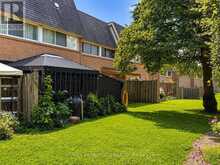 24 ENCLAVE MEWS | Toronto Ontario | Slide Image Three