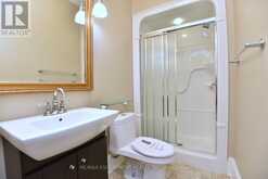 34 HOLTON AVENUE S | Hamilton Ontario | Slide Image Nineteen
