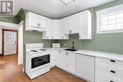 163 GROSVENOR AVENUE S | Hamilton Ontario | Slide Image Sixteen