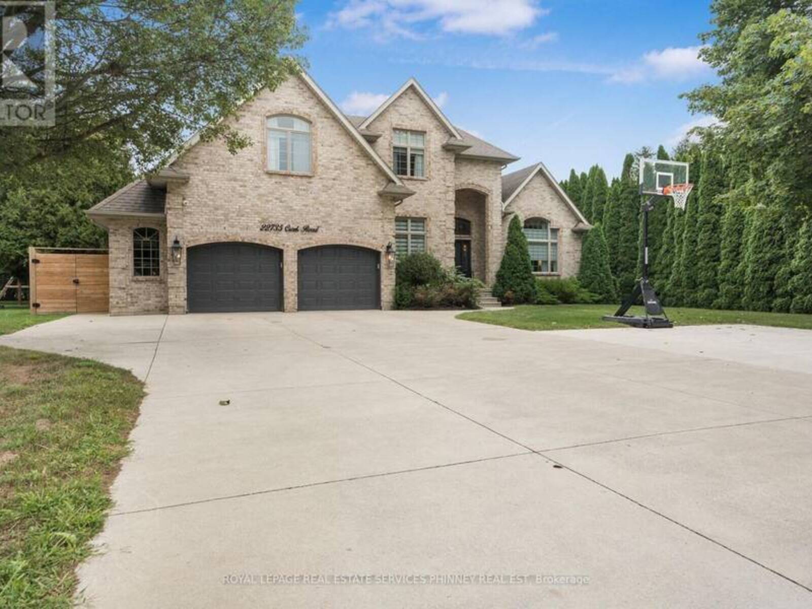 22735 CREEK ROAD, Chatham, Ontario N7M 5J3