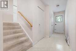 14 MICHAEL DRIVE | Toronto Ontario | Slide Image Ten