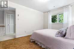 14 MICHAEL DRIVE | Toronto Ontario | Slide Image Nineteen