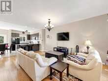 95 JOHN BELL CRESCENT | Toronto Ontario | Slide Image Six