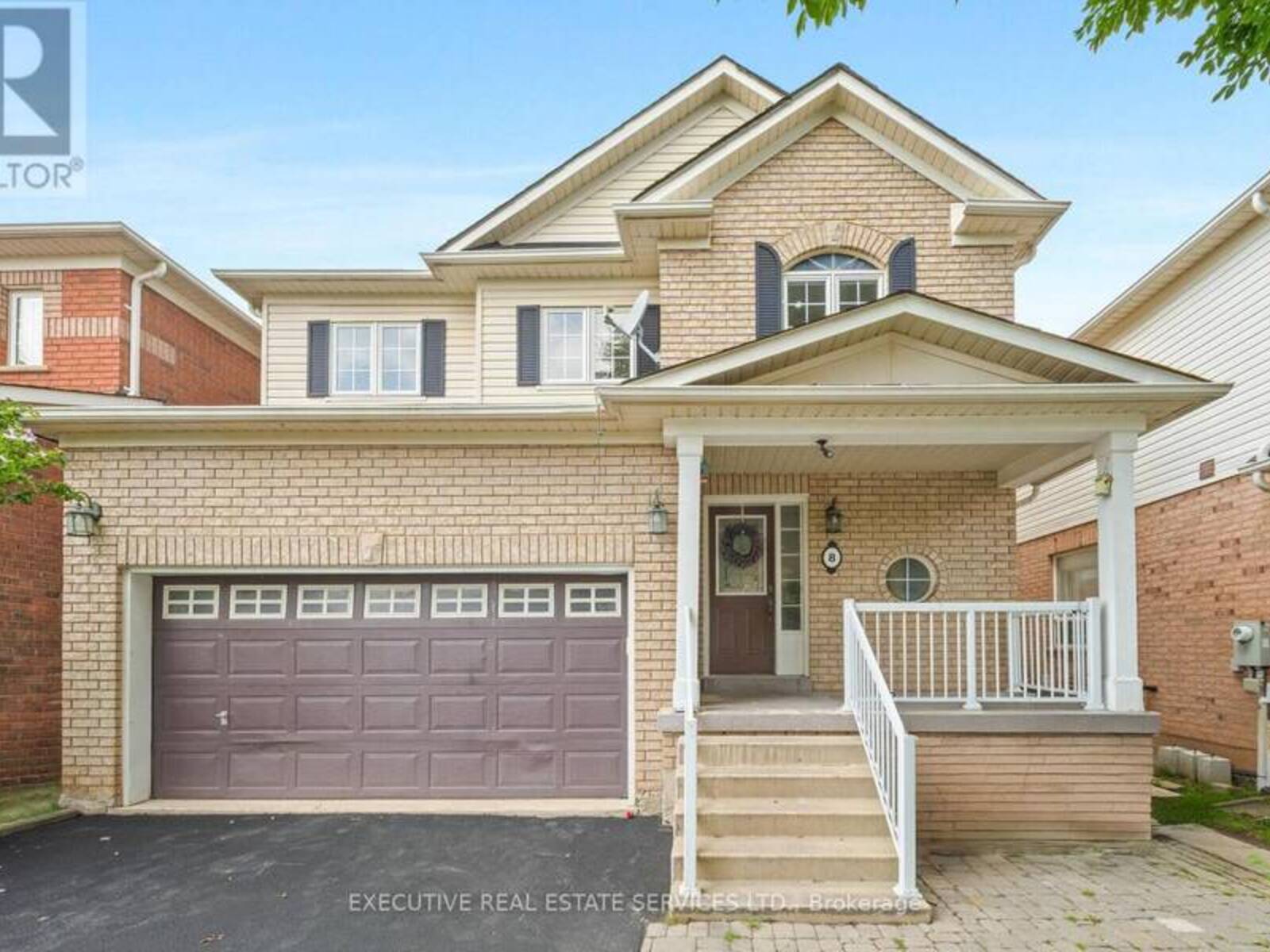 8 SPENCER DRIVE, Brampton, Ontario L7A 2A4