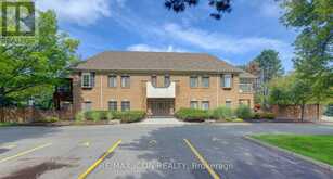 31 - 45 BLUE SPRINGS DRIVE | Waterloo Ontario | Slide Image One