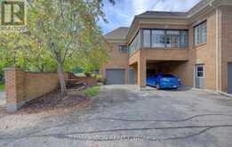 31 - 45 BLUE SPRINGS DRIVE | Waterloo Ontario | Slide Image Four