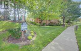 31 - 45 BLUE SPRINGS DRIVE | Waterloo Ontario | Slide Image Five