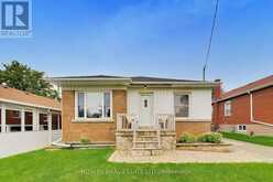 24 TULIP DRIVE | Toronto Ontario | Slide Image Two