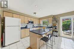 5110 FALCONCREST DRIVE | Burlington Ontario | Slide Image Five