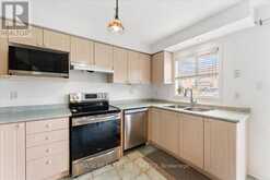 34 MCSWEENEY CRESCENT | Ajax Ontario | Slide Image Thirteen