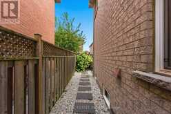 9 VANGUARD ROAD | Vaughan Ontario | Slide Image Thirty-three