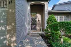 11 - 270 NORTH CENTRE ROAD | London Ontario | Slide Image Three