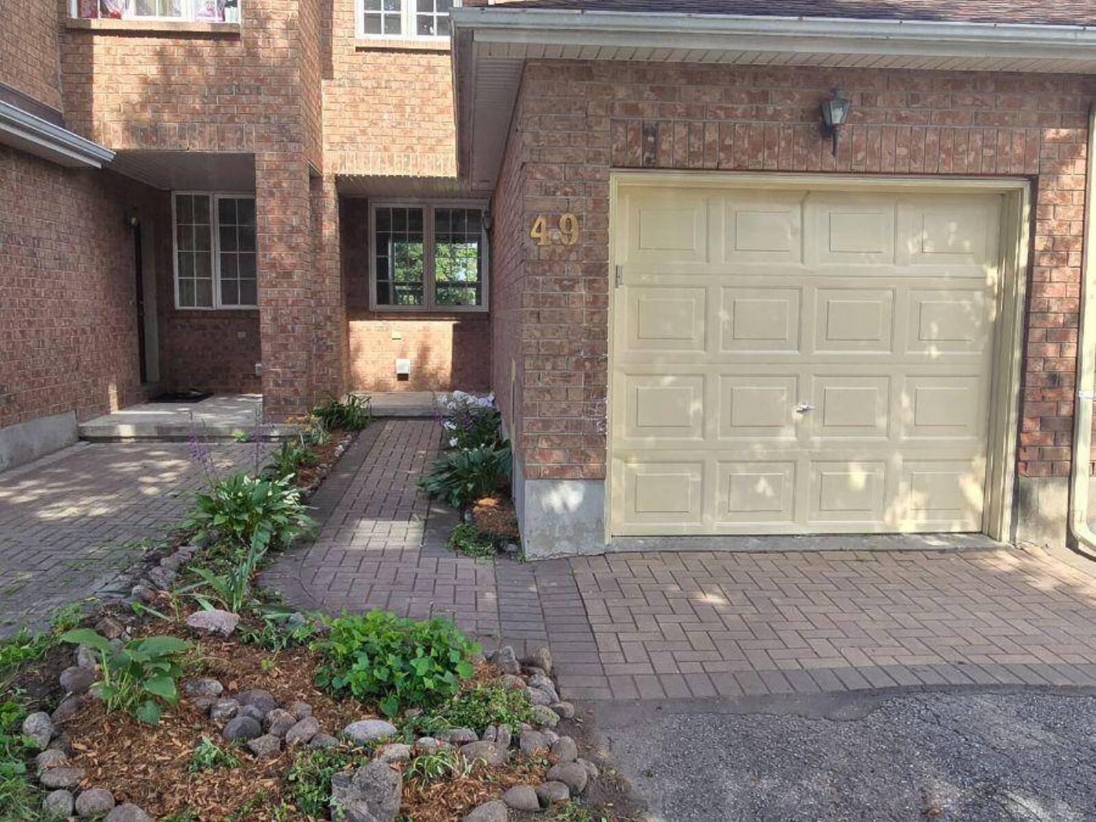 49 MULLCRAFT CRESCENT, Ottawa, Ontario K2J 4P7