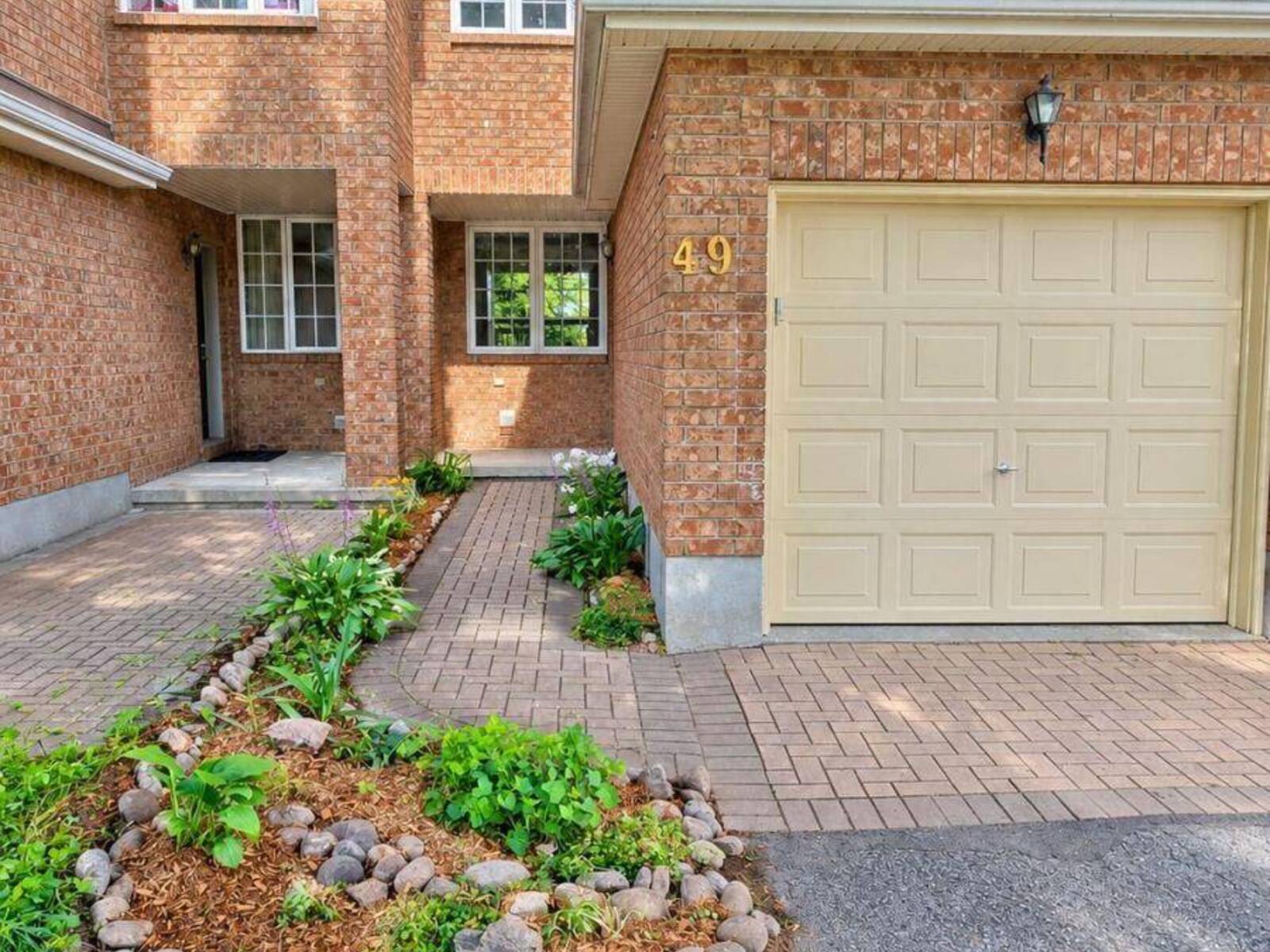 49 MULLCRAFT CRESCENT, Ottawa, Ontario K2J 4P7