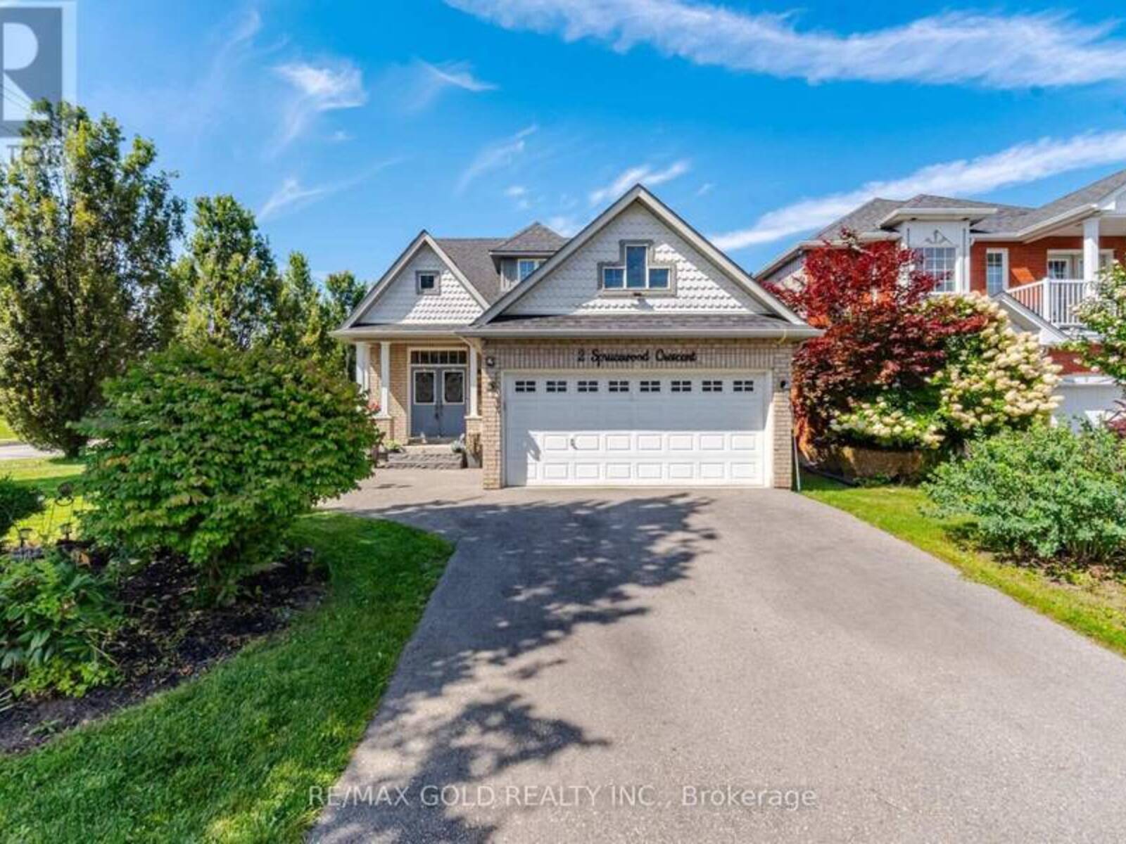 2 SPRUCEWOOD CRESCENT, Clarington, Ontario L1C 5C6